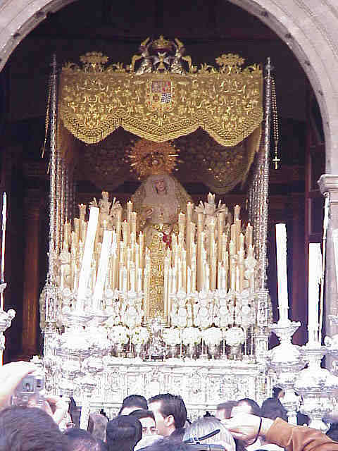 PROCESIÓN EXTRAORDINARIA EN SEVILLA